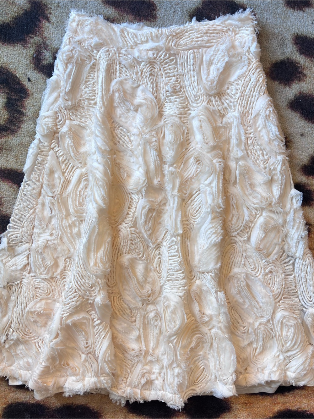 HD in Paris Raw Edge Embroidered Ruffle Skirt 0 Small